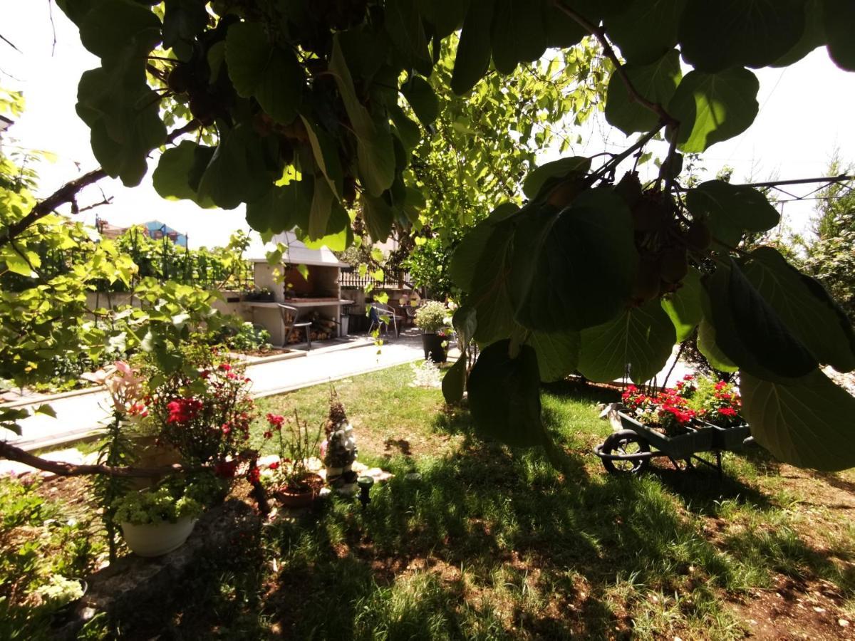 Apartment D & N Kaštela Екстериор снимка
